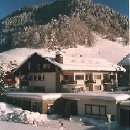 Tolle Ferienwohnung In Tiefenbach Mit Kleiner Terrasse شقة